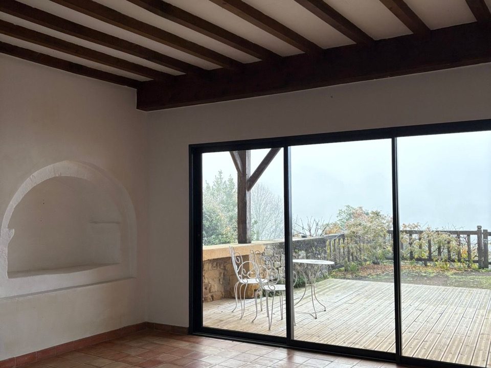 f1f3f51d-cde3-4867-9416-c0a0b28e6a36 2 - Grande