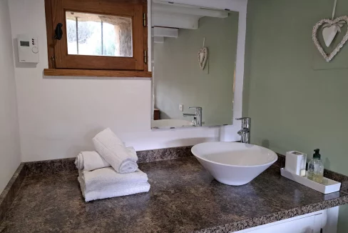 eafb249a-c5b4-499b-ba9a-b8e4218ecb02